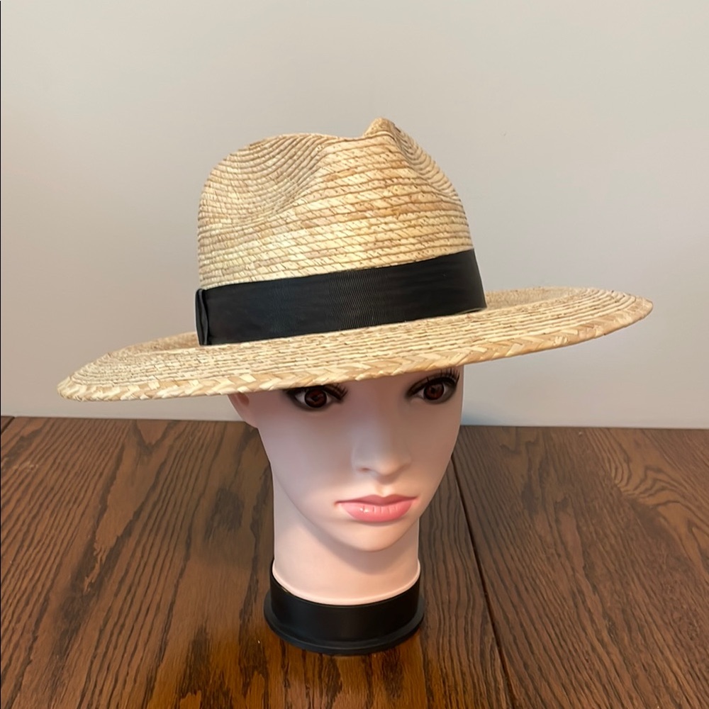 Stylish Straw Fedora with Black Band